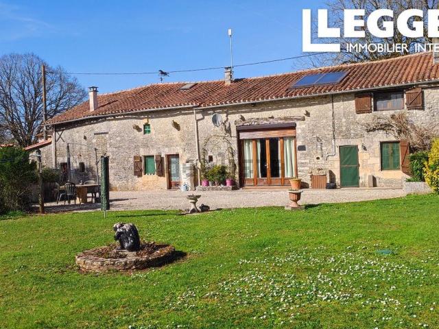 Maison vente à La Lizaubière, Blanzay