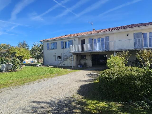 Maison vente à La Ronze, Blond