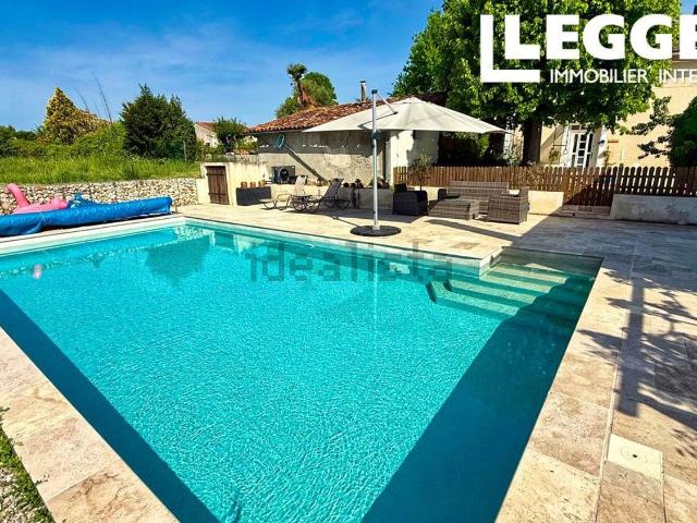 Maison vente à Bonnes, Charente