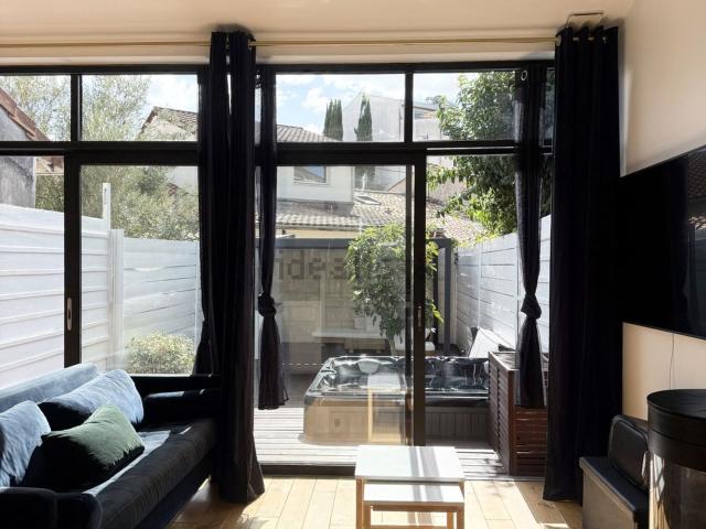 Maison vente à Les Pins-Francs, Bordeaux