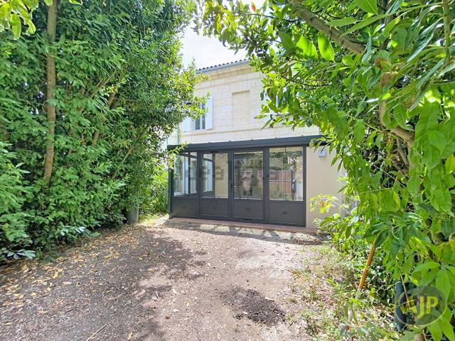 Maison vente à Bordeaux, Port de la Lune, Bordeaux