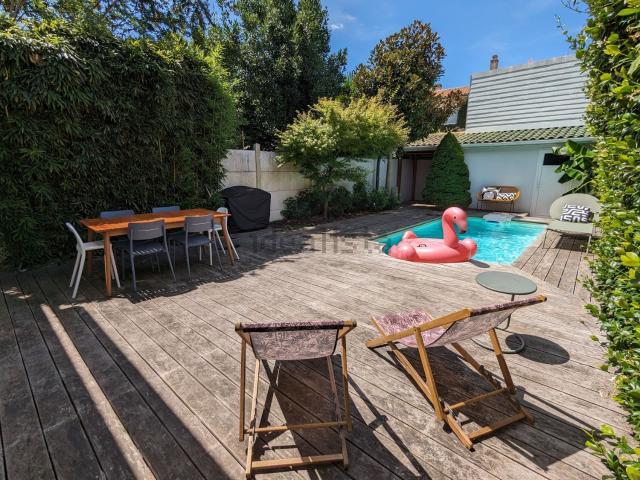 Maison location à Les Pins-Francs, Bordeaux