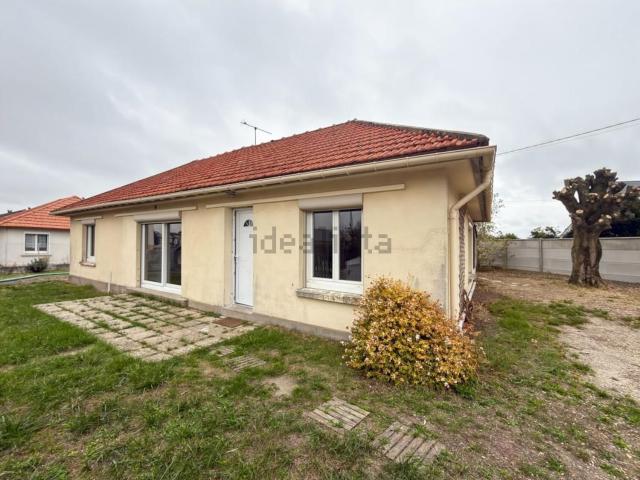 Maison location à Les Hauts Monts, Boulay-les-Barres