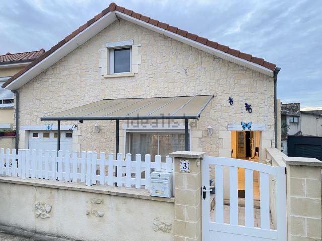 Maison vente à Le Vieux Bourg, Boulazac Isle Manoire