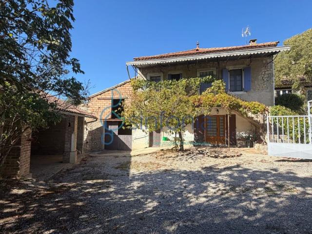 Maison vente à Les Fabrègues, Bouquet
