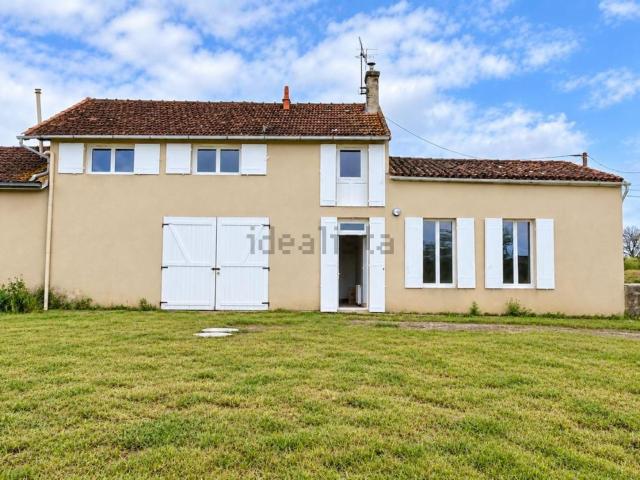 Maison location à La Croix, Bourg