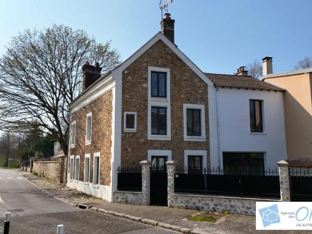 Maison vente à Rambouillet, Voisins-le-bretonneux