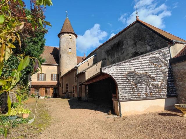 Maison vente à Château-Chinon (Ville), Moulins-engilbert