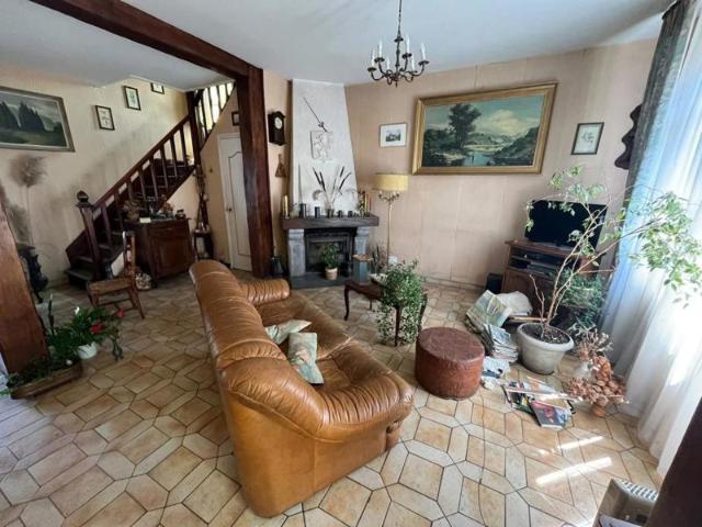Maison vente à Cambrai, Honnechy
