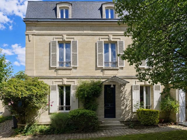 Maison vente à Senlis, Chantilly