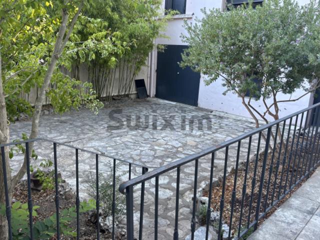 Maison vente à Nîmes, Gard