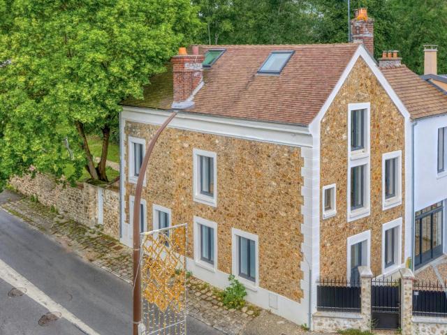 Maison vente à Versailles, Montigny-le-bretonneux