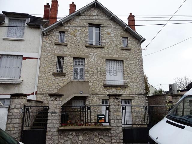 Maison location à Château des Gadeau, Bourges