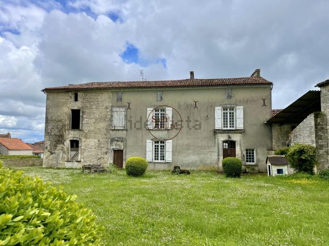 Maison vente à Brie, Charente