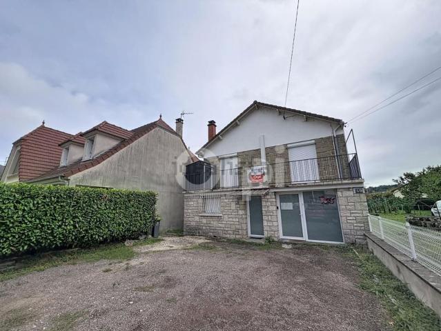Maison location à Estavel, Brive-la-Gaillarde