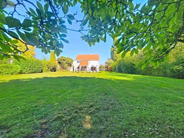 Maison vente à Le Buisson Penin, Busnes