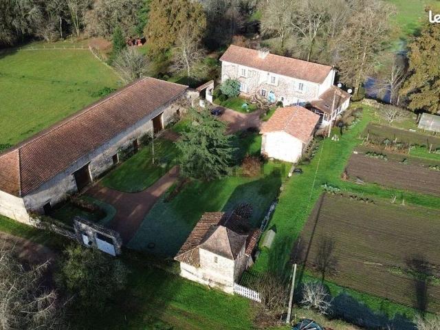 Maison vente à Malègue, Busserolles