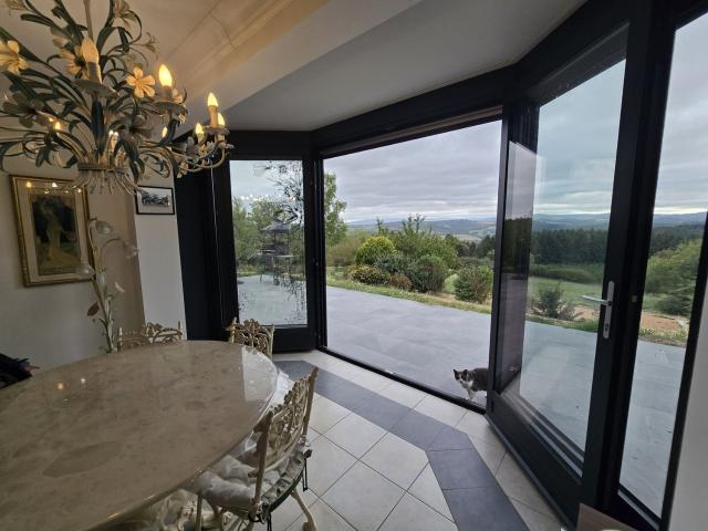 Maison vente à Les Corres, Busset