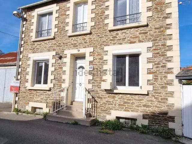 Maison vente à La Bastille, Callac