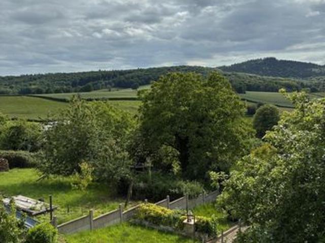 Villa vente à Château-Chinon (Ville), Bourgogne-Franche-Comté