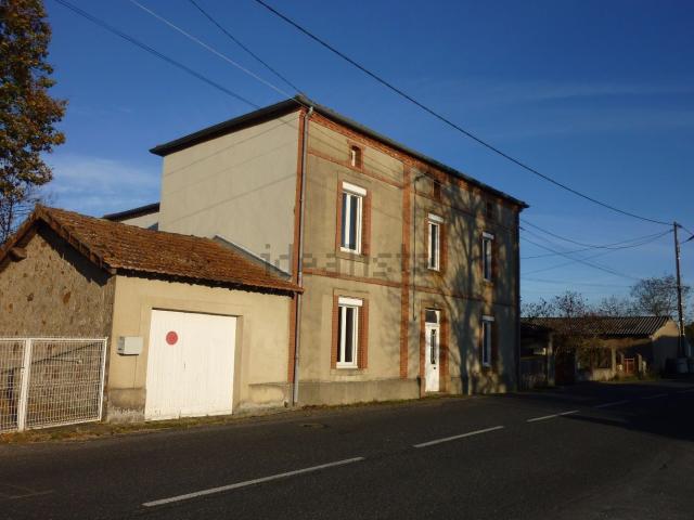 Maison location à Le Camp Grand, Carmaux