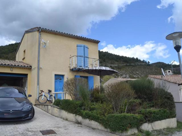 Maison vente à Cheiron, Castellane