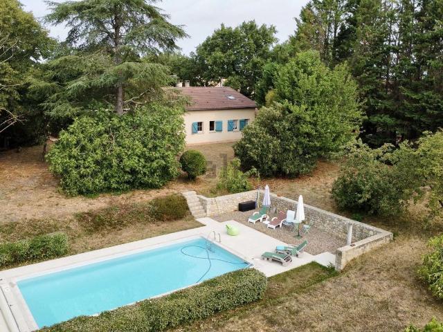 Maison vente à Le Village, Castillon-Debats