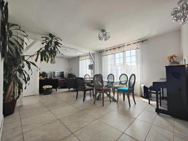 Maison vente à Versailles, Les Clayes-sous-bois