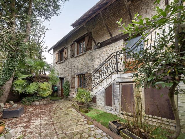 Maison vente à Zone Artisanale des Grouettes, Cerny