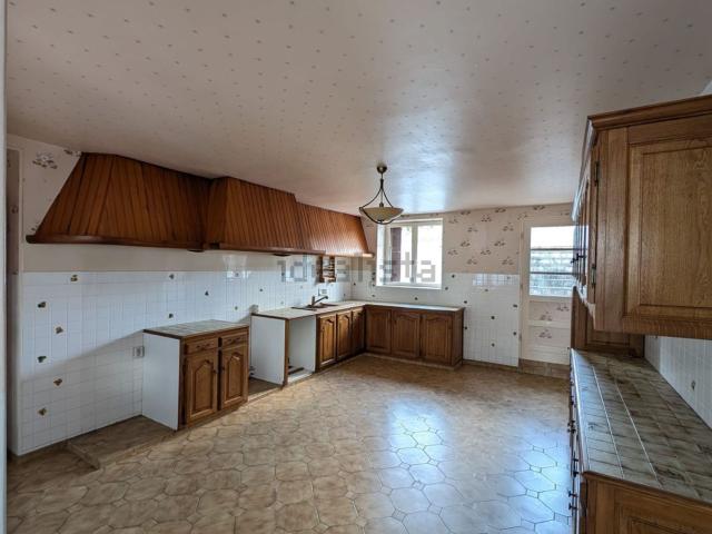 Maison vente à Zone Artisanale des Grouettes, Cerny
