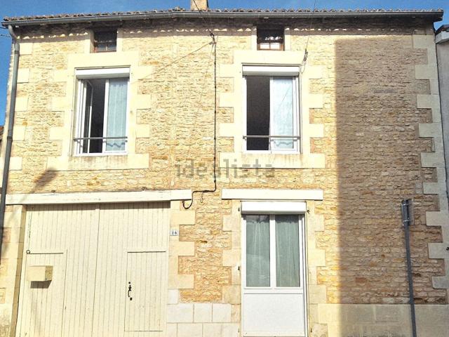 Maison vente à Derrière Chabournay, Chabournay