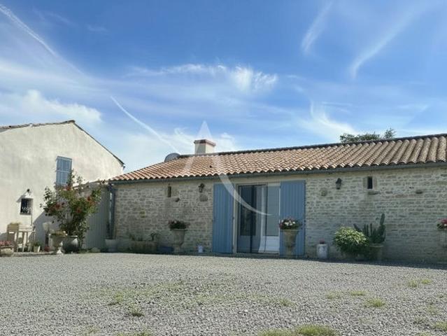 Maison vente à Fontenay-le-Comte, Champagné-les-marais