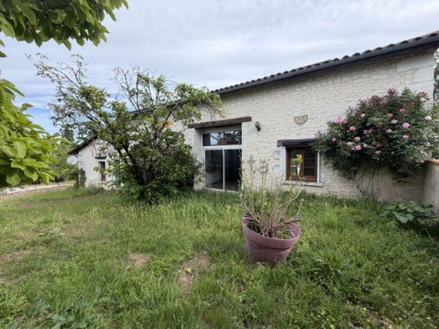 Maison vente à Chalais, Charente