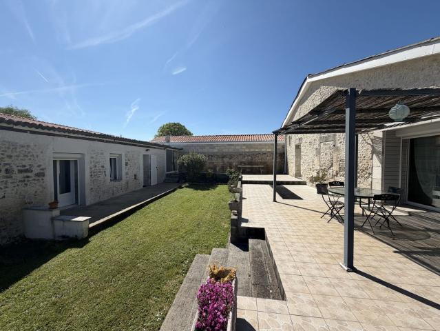 Maison vente à Chez Normandin, Champagne-Vigny