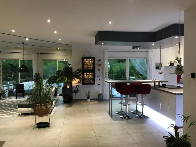 Maison vente à Monnetier, Champfromier