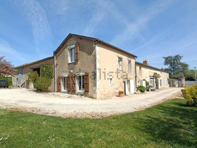 Maison vente à Le Rochereau, Champigny en Rochereau