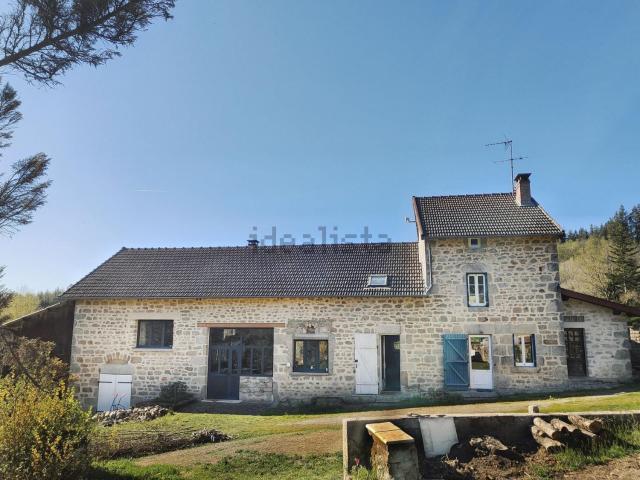 Maison vente à Le Teuil, Champnétery