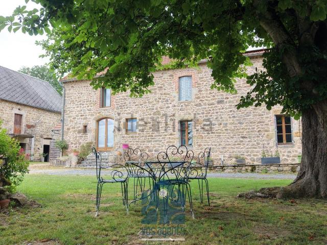 Maison vente à La Faye, Charensat
