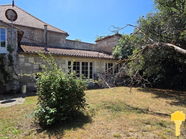 Maison vente à Jonzac, Saint-dizant-du-gua