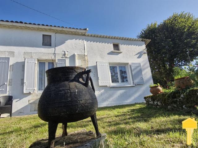 Maison vente à Jonzac, Saint-georges-des-agoûts