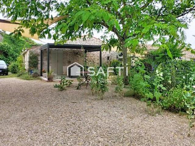 Villa vente à Saintes, Corme-royal