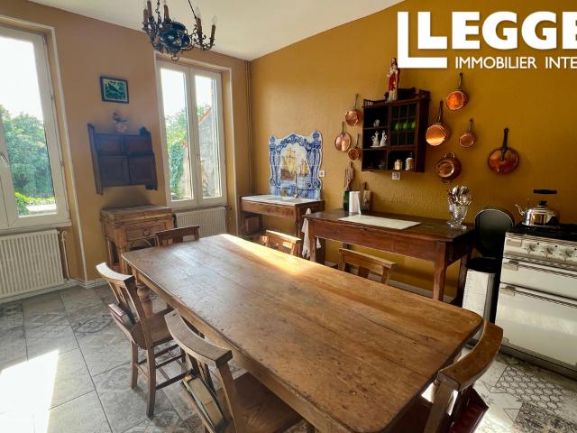 Maison vente à Saint-Jean-d'Angély, Saint-savinien