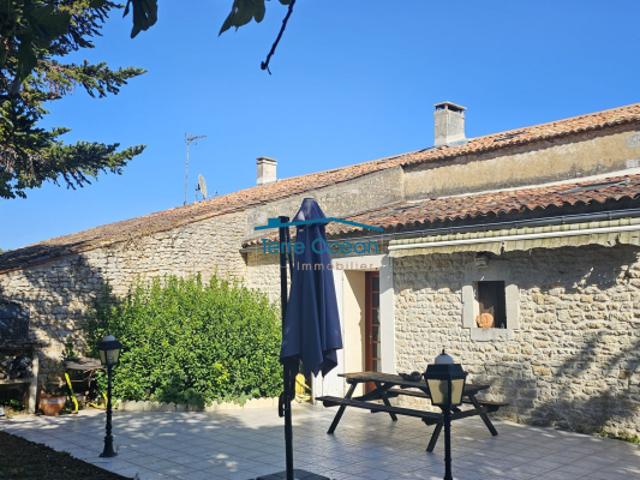Maison vente à Saintes, Saint-romain-de-benet