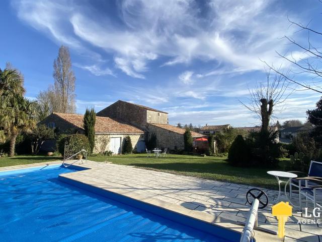 Maison vente à Saintes, Boutenac-touvent