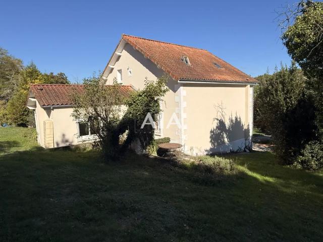 Maison vente à Angoulême, Ruelle-sur-touvre