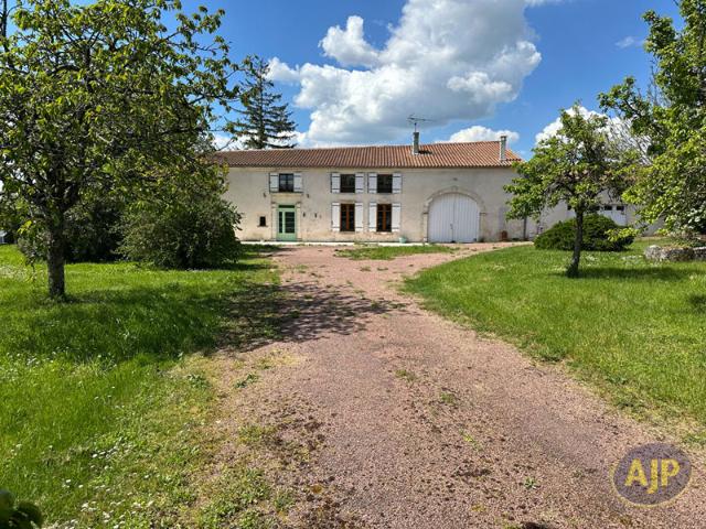 Maison vente à Jonzac, Jarnac-champagne