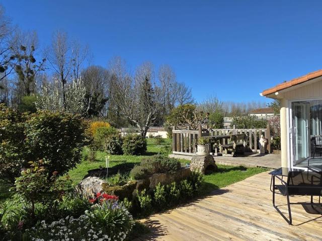 Maison vente à Jonzac, Saint-dizant-du-gua