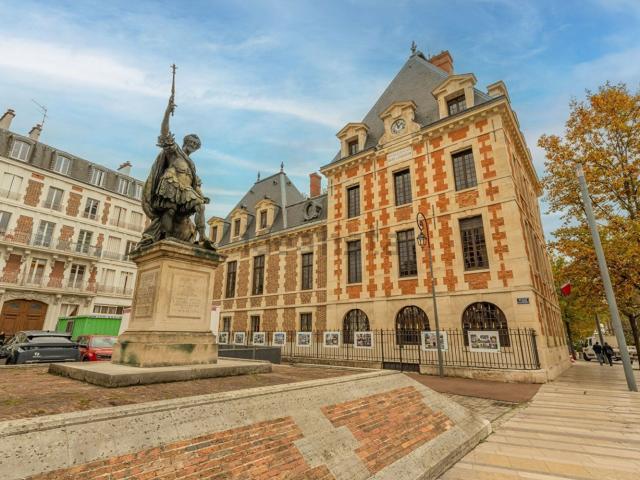Maison vente à Le bourg du Pont, Charenton-le-Pont