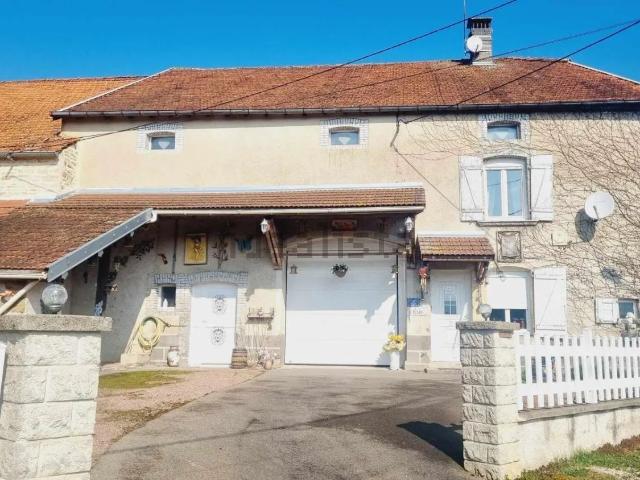 Maison vente à Charmes-Saint-Valbert, Haute-Saône