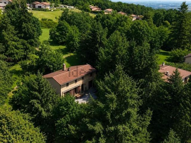 Maison vente à Pointboeuf, Charnay